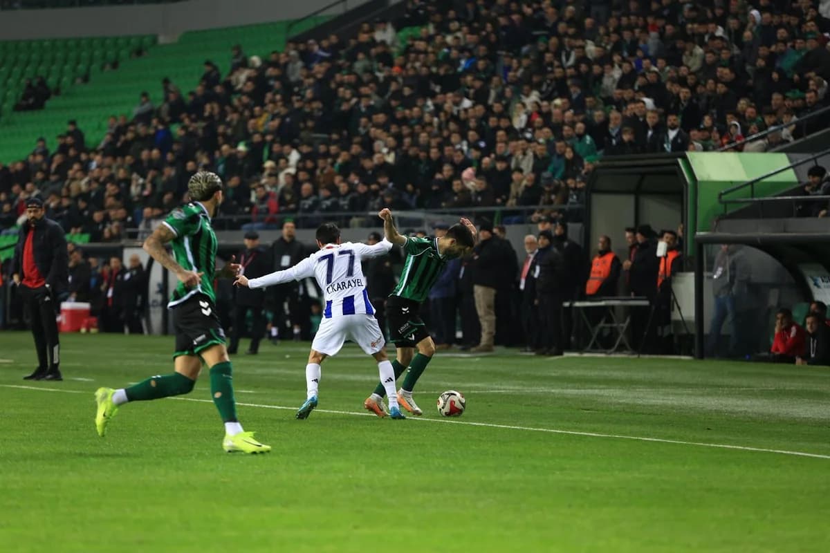 Sakaryaspor, Sarıyer Karşısında Gol Bulamadı: 0-0 Beraberlik