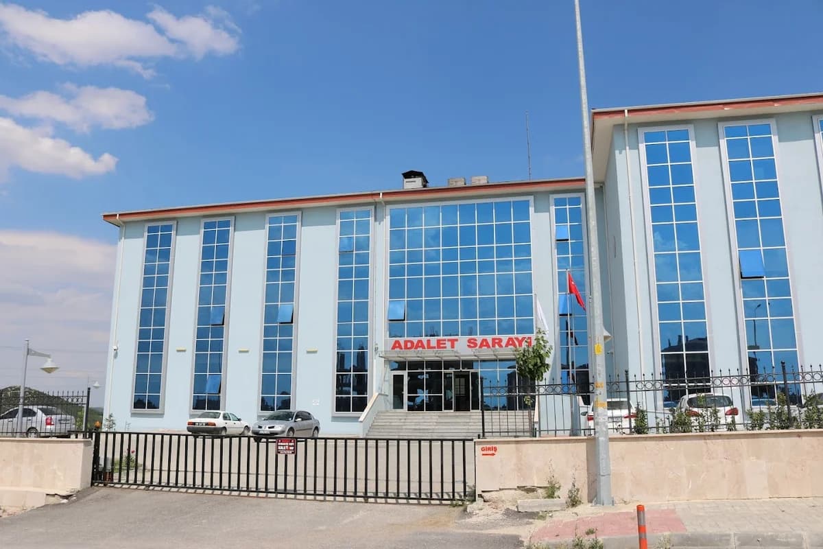 Edirne’de Firari FETÖ Hükümlüsü ve Kaçak Göçmenler Yakalandı