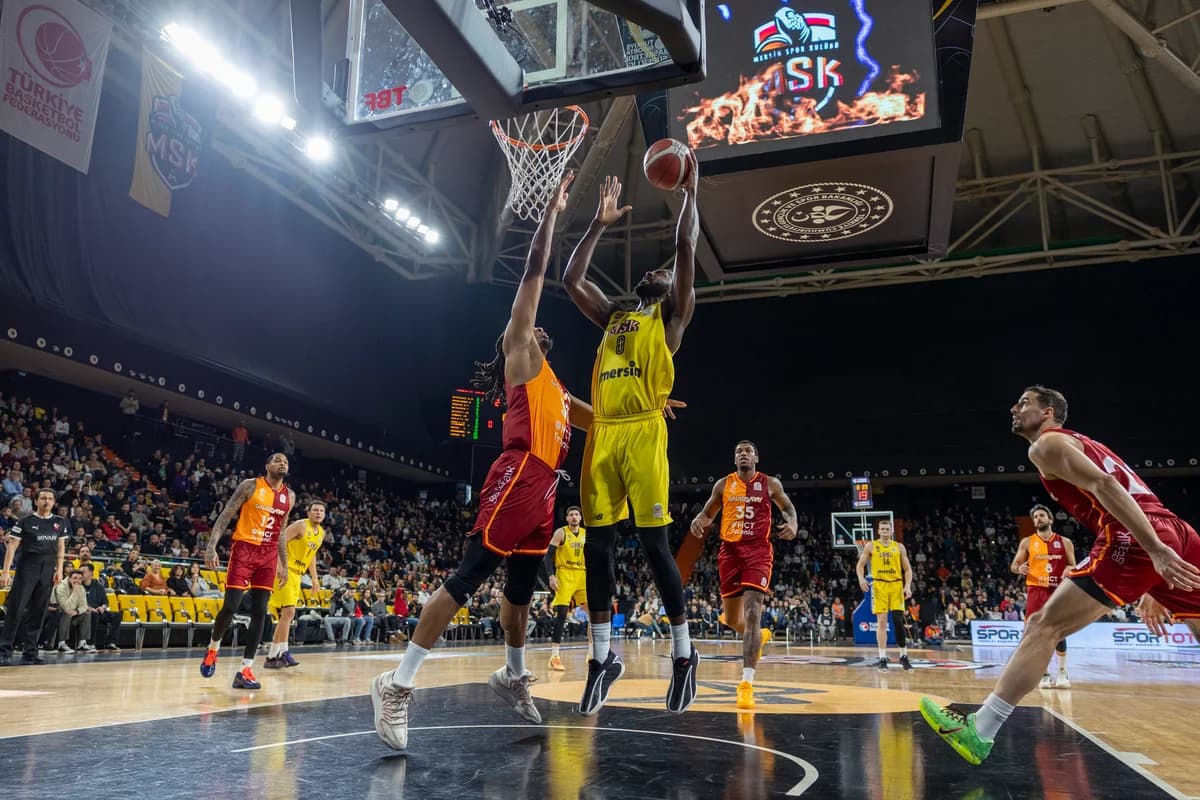 Mersin Spor Galatasaray’ı Farklı Yendi: 114-76