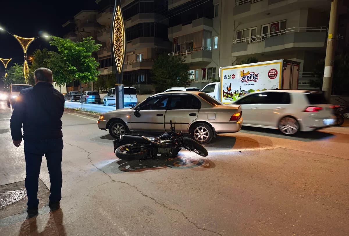 Keşan’da Kanlı Kaza: Motosiklet Otomobille Çarpıştı, 2 Yaralı