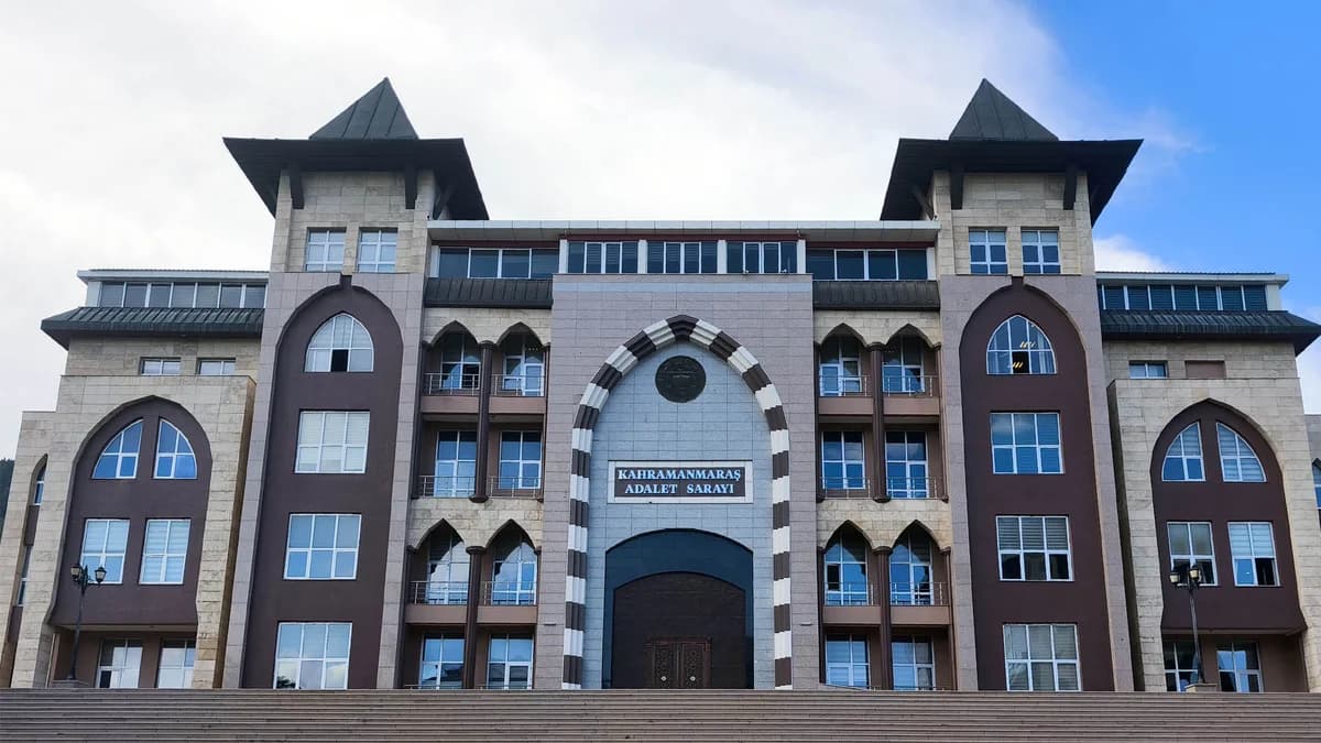 Silahlı Saldırganın Annesi Tutuklandı
