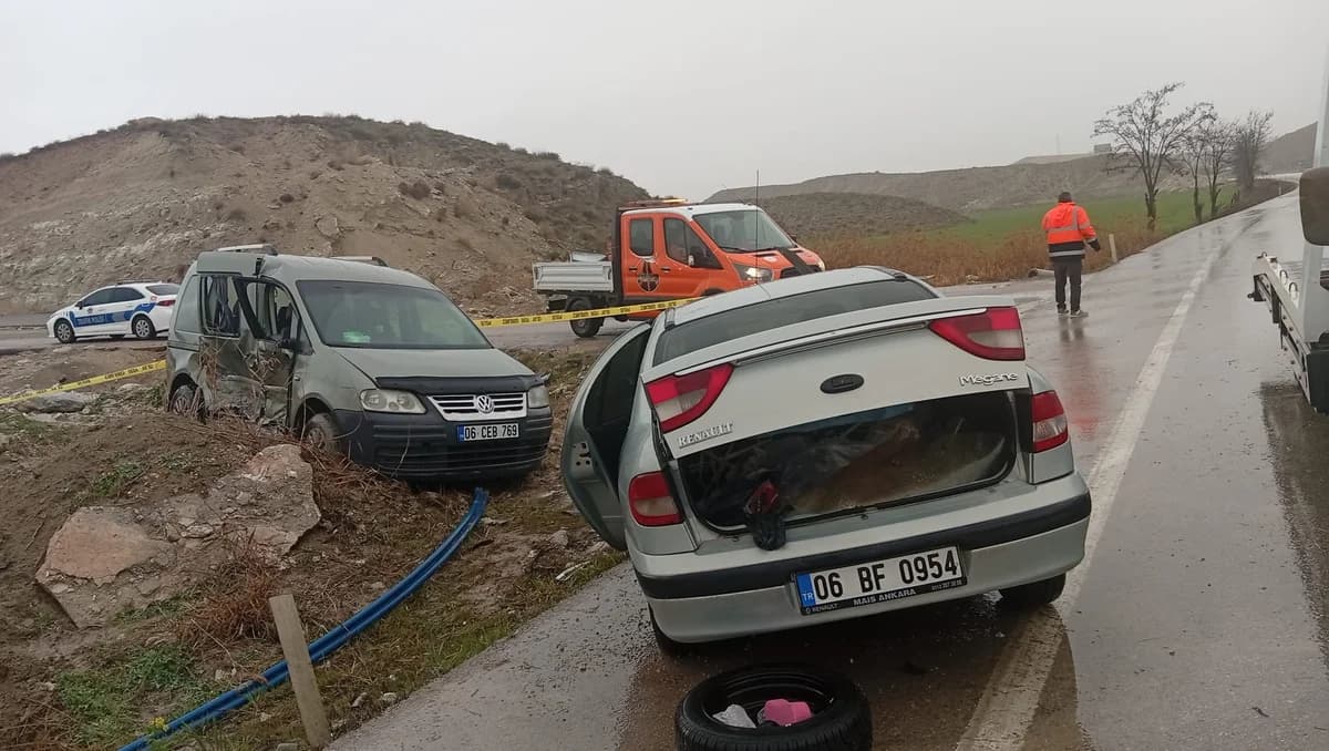 Ankara’da Trafik Kazası: 1 Kişi Hayatını Kaybetti, 5 Yaralı