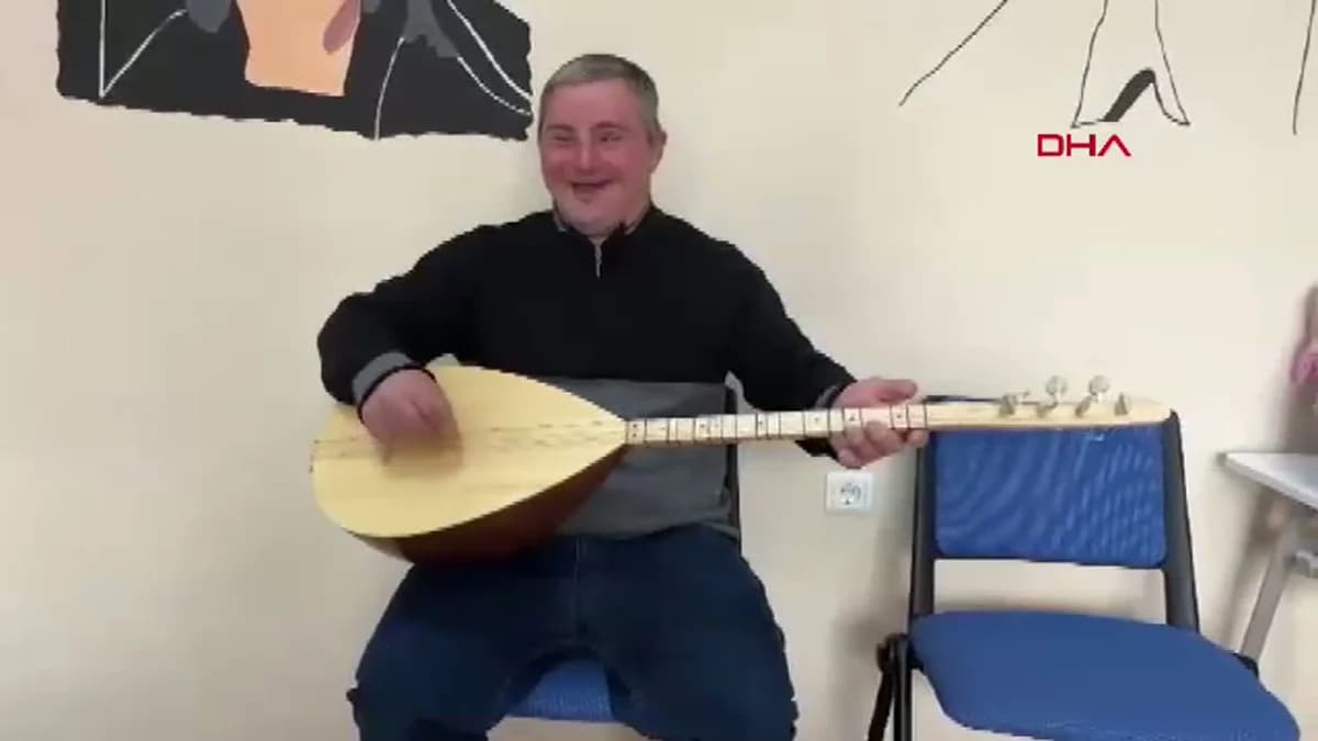 Down Sendromlu Kadir’in Müzik Tutkusu Erzurum’da Göz Dolduruyor