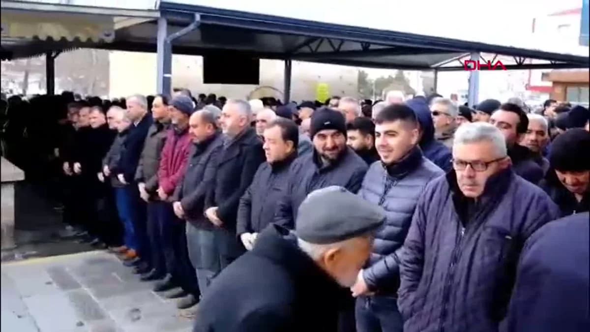 Kayseri’de Nefes Borusuna Yiyecek Kaçan Fevzi Bilici, Son Yolculuğuna Uğurlandı