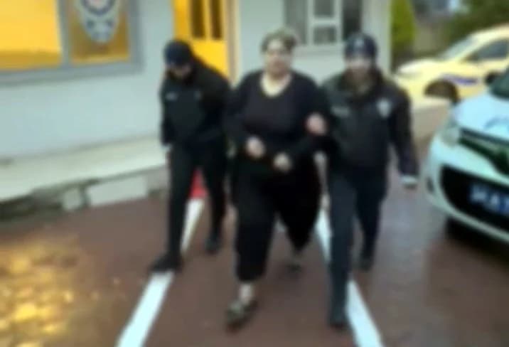 Avcılar’da Çocuk Kıyafetleri Çalan Şüpheli Ele Geçirildi