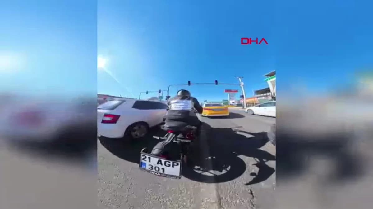 Diyarbakır’da Motosikletlinin Doğum Günü Kutlaması