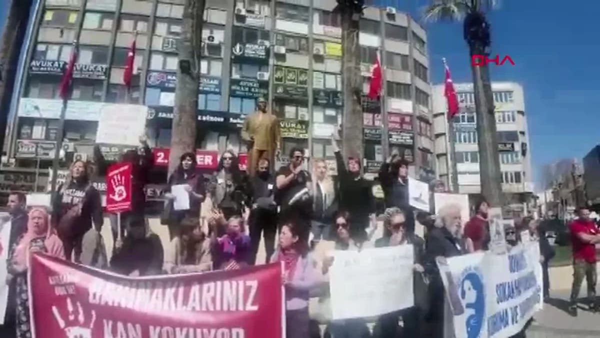 Balıkesir’de Hayvanseverler Sokak Köpeklerinin Ölümüne Karşı Tek Ses Oldu