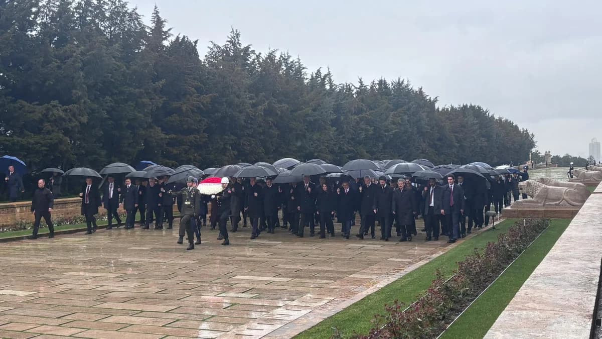 TBMM Başkanı Kurtulmuş ve Devlet Erkanı, 23 Nisan Coşkusuyla Anıtkabir’deydi