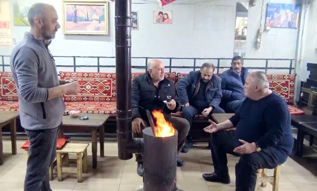 Nisan Ayazı Ardahan’ı Esir Aldı: Soba ve Battaniyeler Devrede!