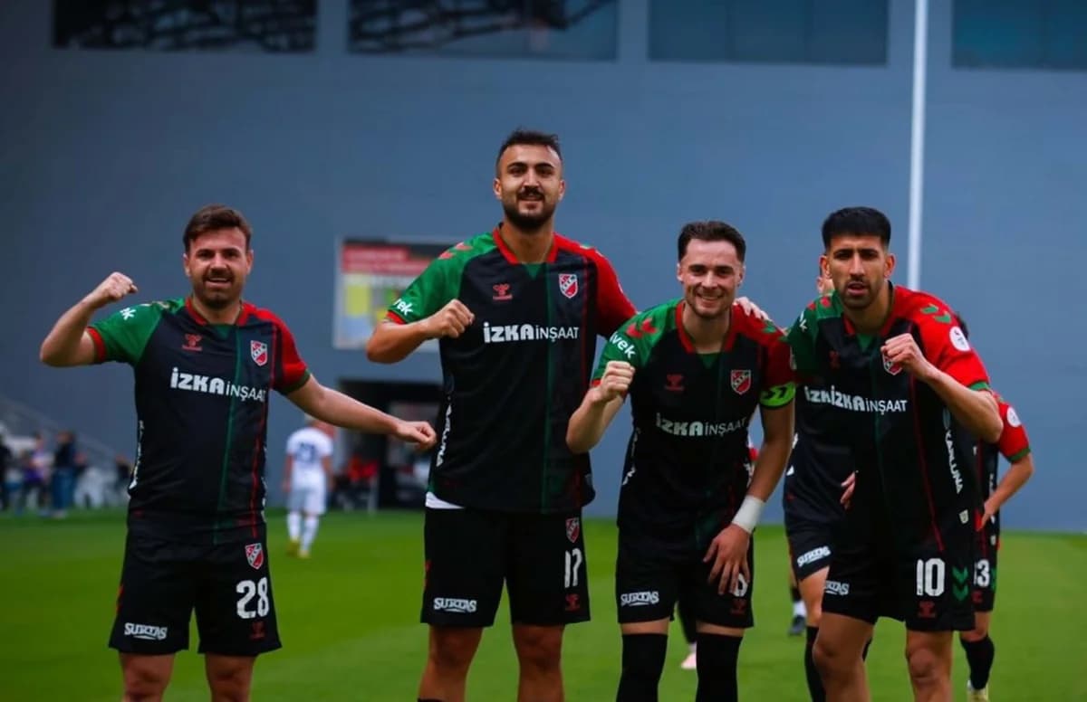 Karşıyaka Play-Off’ta Tecrübesini Konuşturuyor