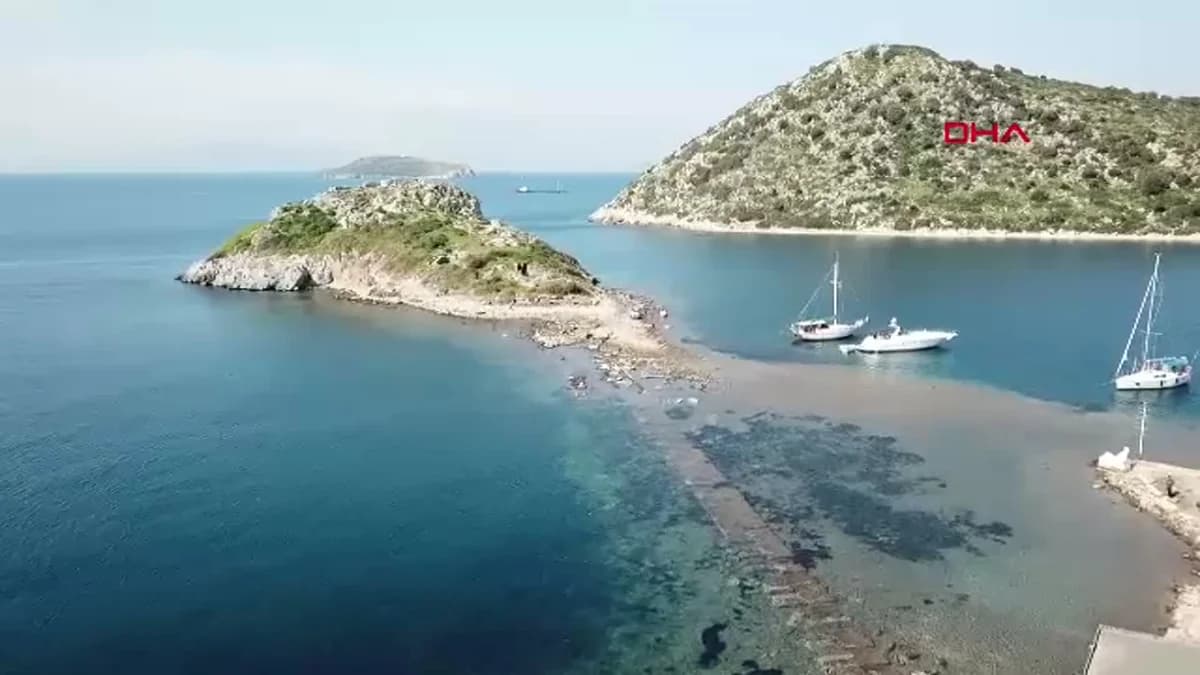 Bodrum’da Deniz Çekildi, Tarihi ‘Kral Yolu’ Yeniden Görünür Hale Geldi