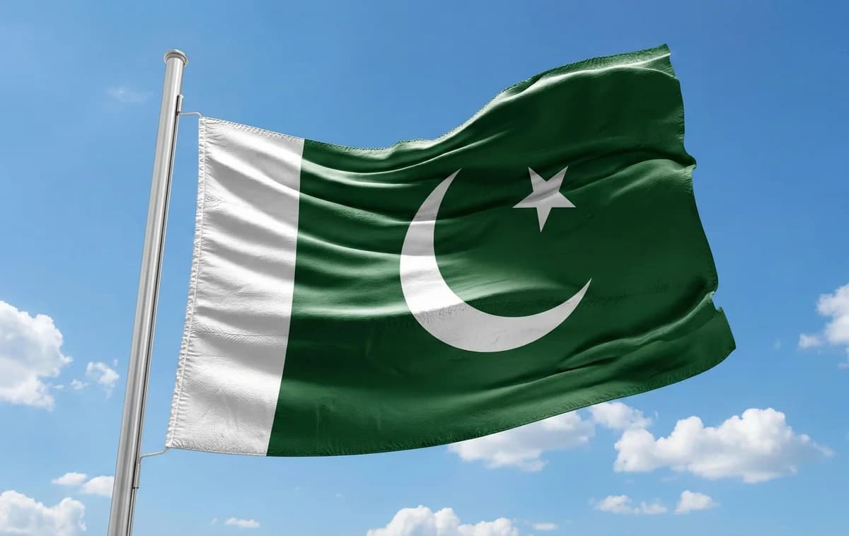 Pakistan’da Kanlı Saldırı: Polis Aracına Bombalı Saldırı, 7 Şehit