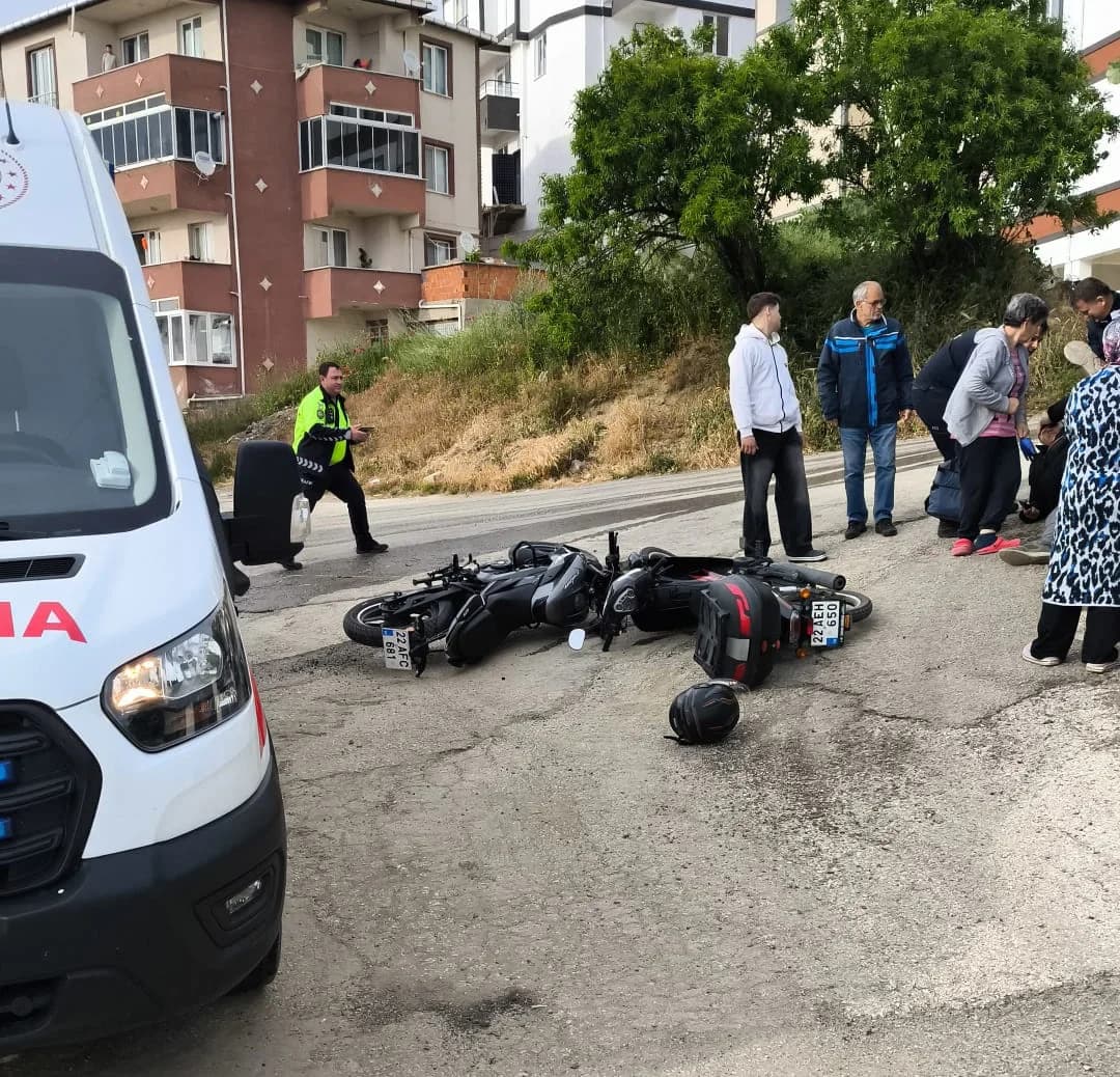 Keşan’da Korkunç Kazalar Zinciri: İki Motosiklet Kafa Kafaya Çarptı, 2 Yaralı