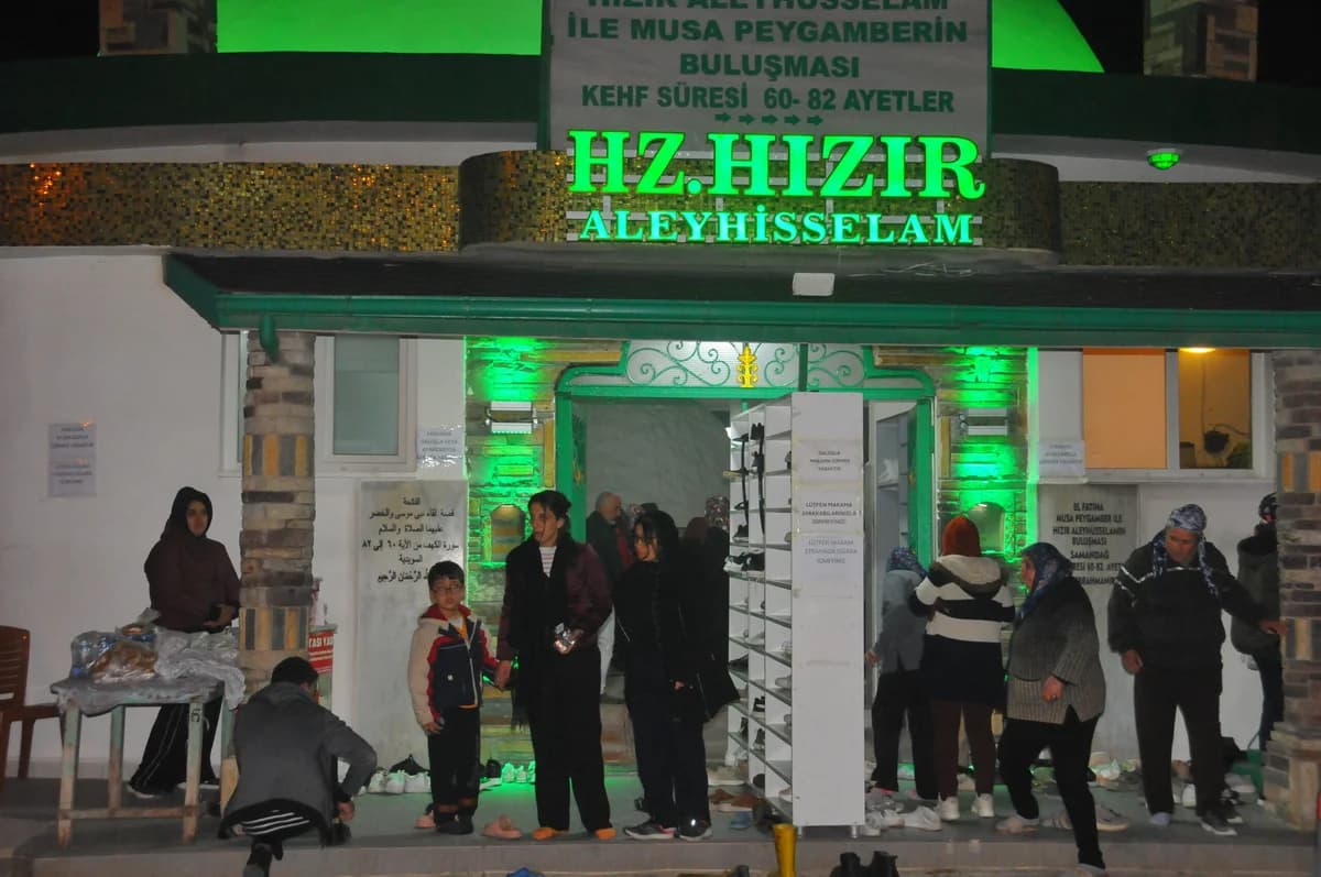 Hatay’da Hıdırellez Coşkusu: Hz. Hızır Türbesi Ziyaretçi Akınına Uğradı