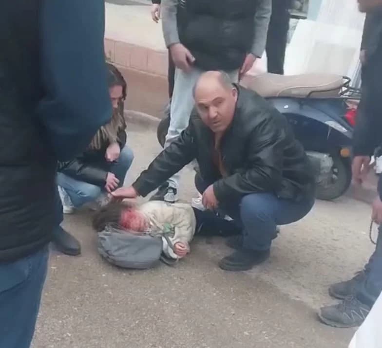 İnegöl’de Motosiklet Kazası: Kardeşler Yaralandı, Ağlayan Çocuk Sakinleştirildi
