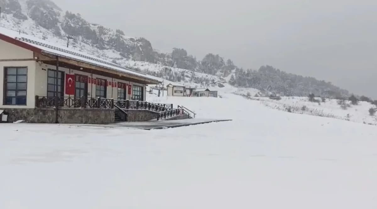 Keltepe Kayak Merkezi Beyaza Büründü