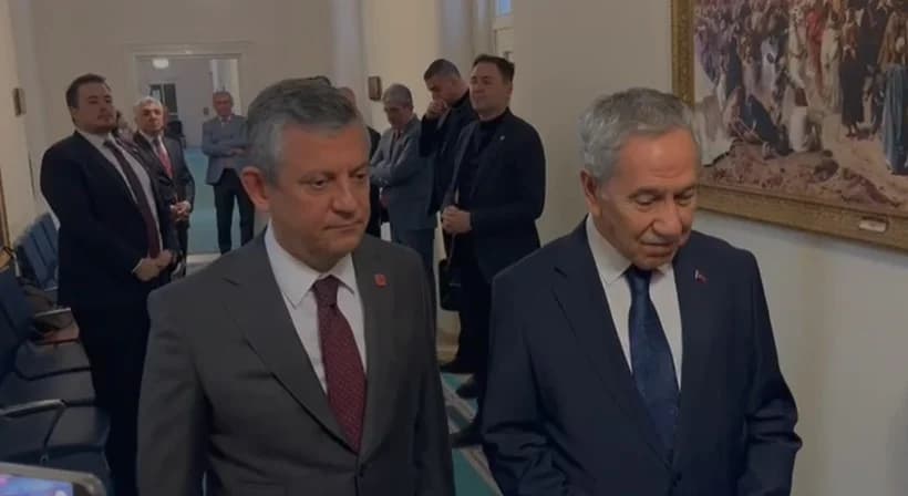 CHP Genel Başkanı Özgür Özel, Bülent Arınç’ı Ziyaret Etti