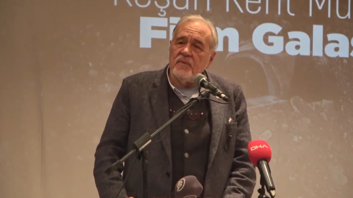 Tarihçi Prof. Dr. İlber Ortaylı Hayatını Kaybetti