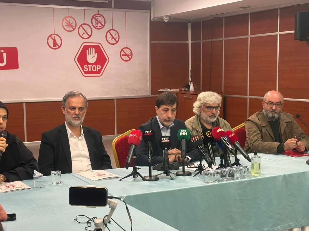 İHH’dan Acil Çağrı: Bağımlılık Tehlikesi Kapıda! Genç Nüfus Risk Altında
