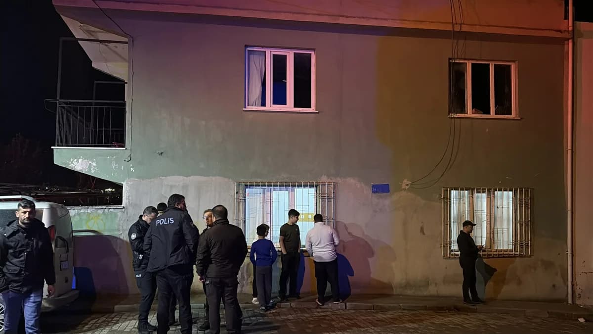 Aydın’da Ev Yangını: İki Kardeş Dumandan Etkilendi