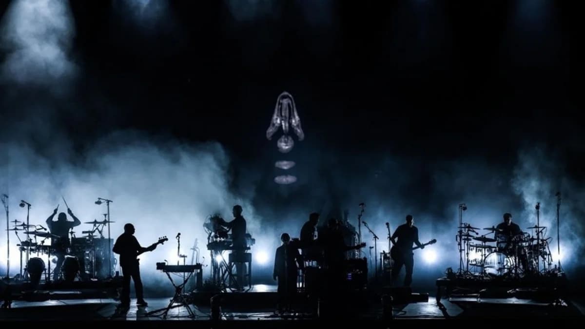 Massive Attack, Spotify’dan Eserlerini Çekti: Yapay Zeka ve Savaş Teknolojilerine Tepki