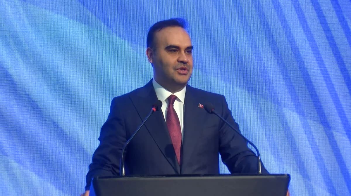Sanayi ve Teknoloji Bakanı Kacır, Yeni Kolejler Kurarak Nitelikli İş Gücü Yetiştirecek