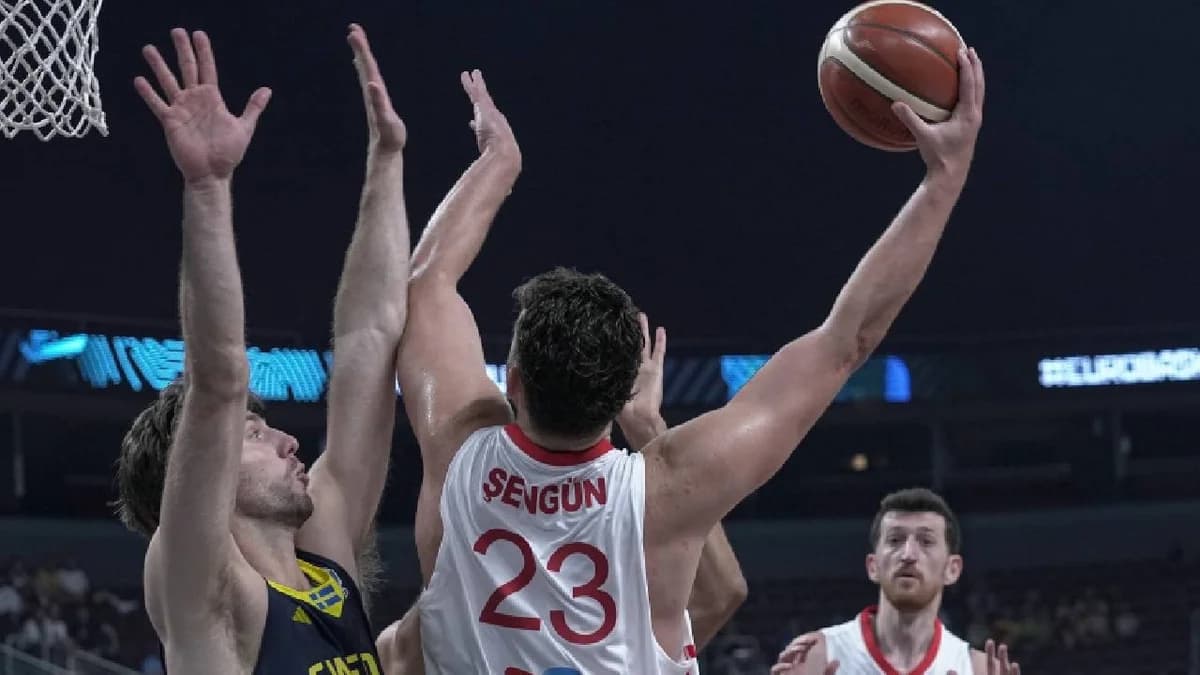 12 Dev Adam, Avrupa Şampiyonası’nda Çeyrek Finalde Mücadele Edecek