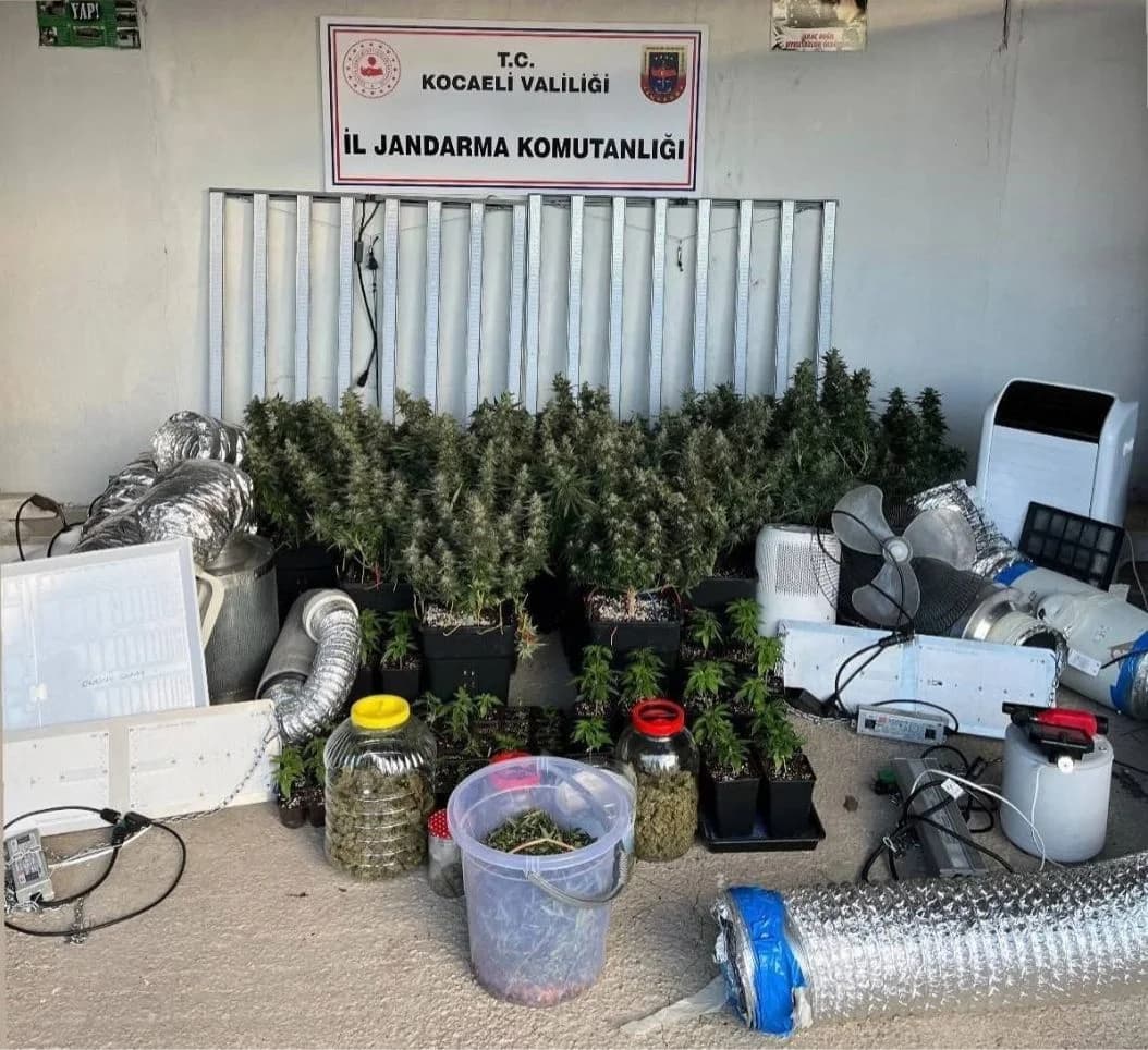 Kocaeli’de Uyuşturucu Operasyonu: 40 Adrese Baskın, 36 Gözaltı