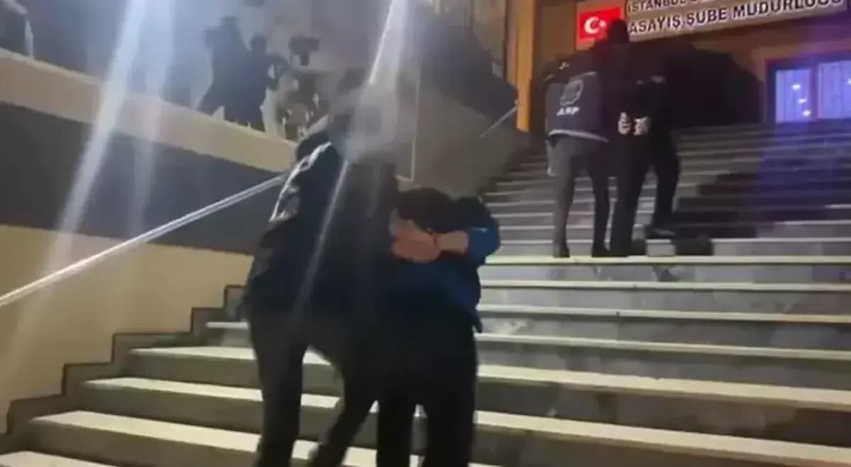 İstanbul’da motosikletli çete operasyonu 10 gözaltı
