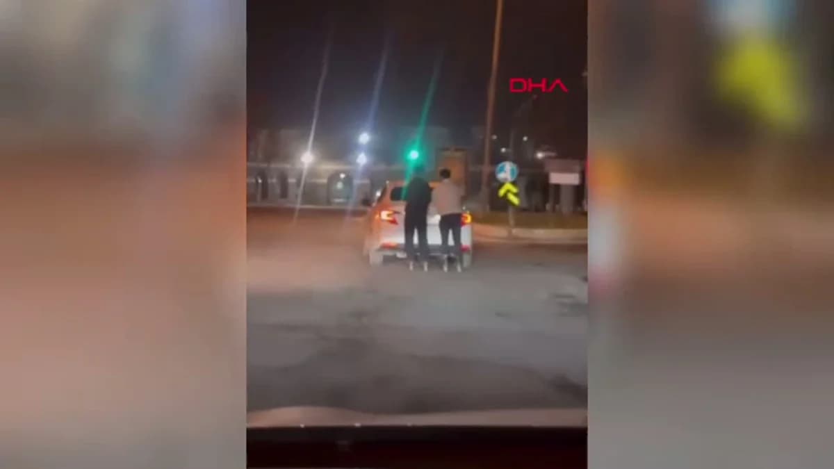 Diyarbakır’da Patenli İki Kişinin Tehlikeli Yolculuğu Kamerada