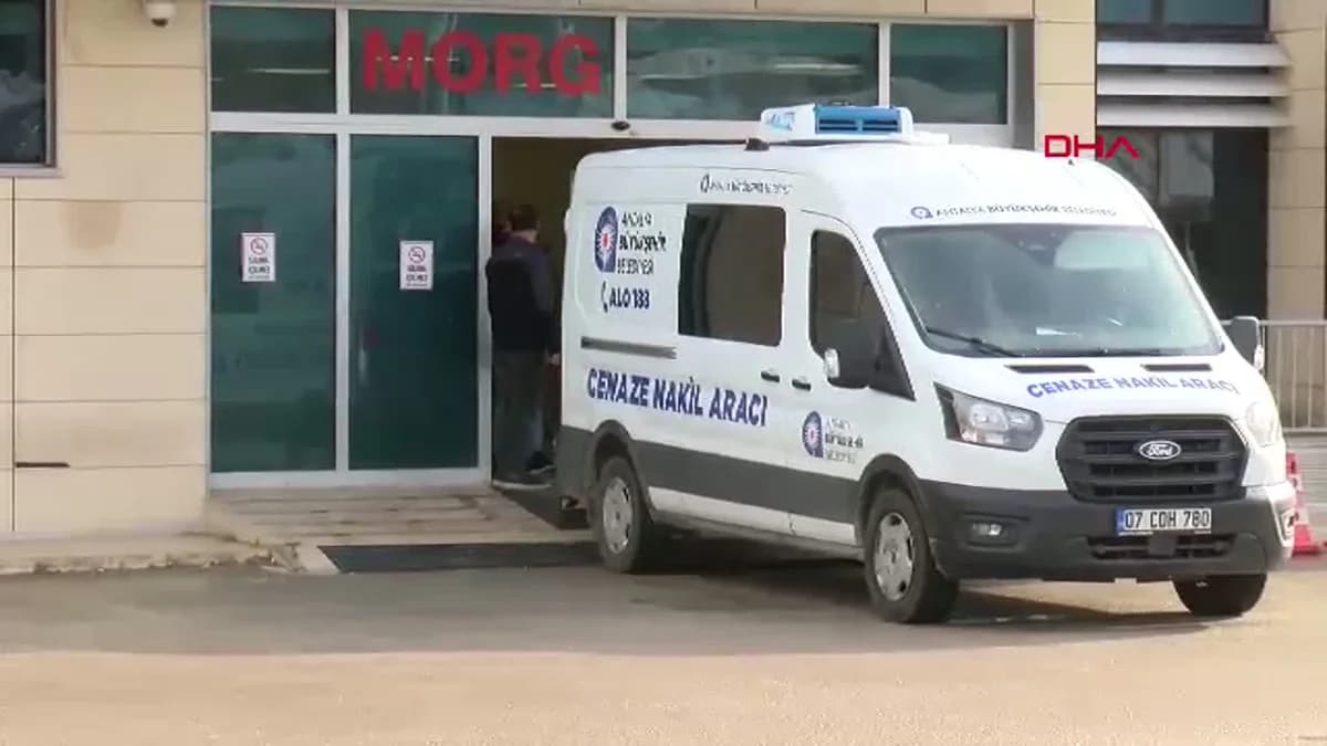 Antalya’daki Trajik Yangında Hayatını Kaybeden Anne ve Çocuklarının Cenazeleri Alındı