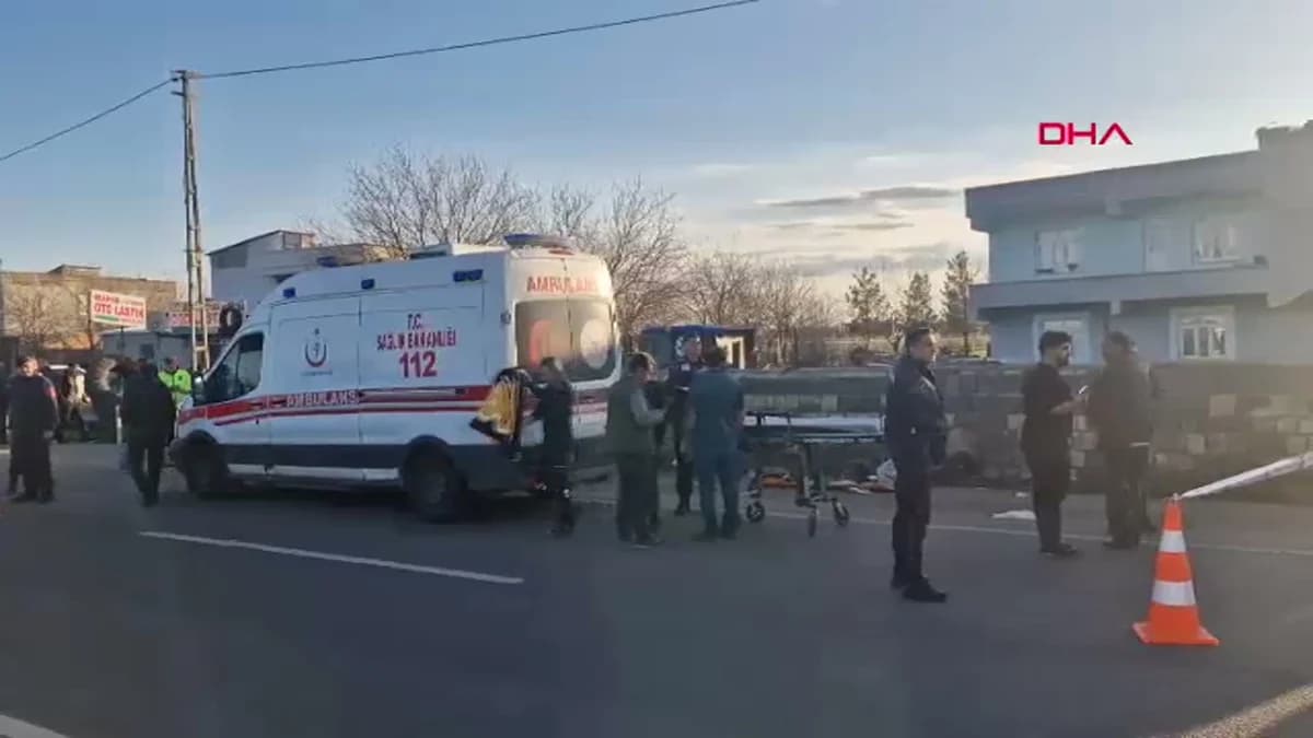 Diyarbakır’da İşçi Taşıyan Minibüs Kaza Yaptı: 10 Yaralı
