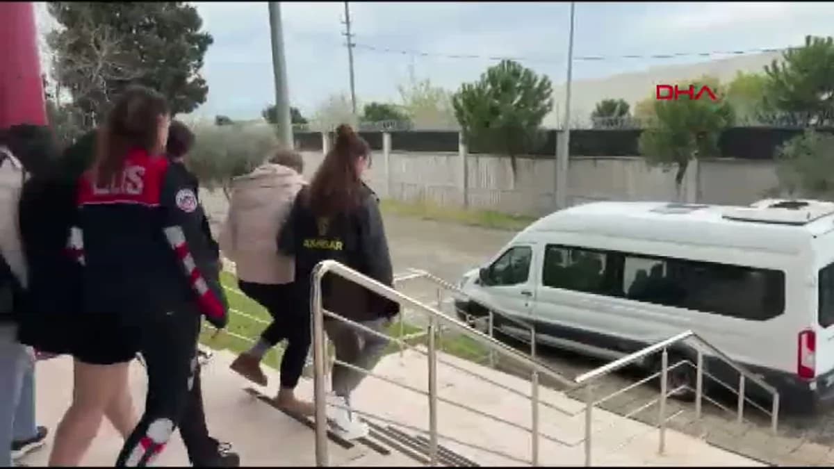 Akhisar’da Masaj Salonlarına Fuhuş Baskını: Üç Kişi Tutuklandı