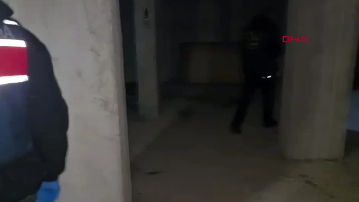Sakarya’da Uyuşturucu Operasyonu: İki Sokak Satıcısı Tutuklandı