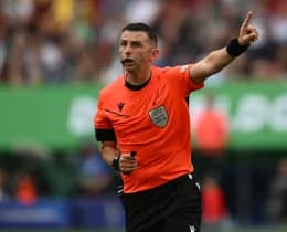 Kosova – Türkiye Maçına Michael Oliver Hakemlik Edecek
