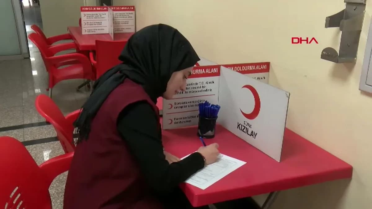 Ankara’da Rekor Bağışçı Kardeşler: Türk Kızılay’a Destek Yağmuru
