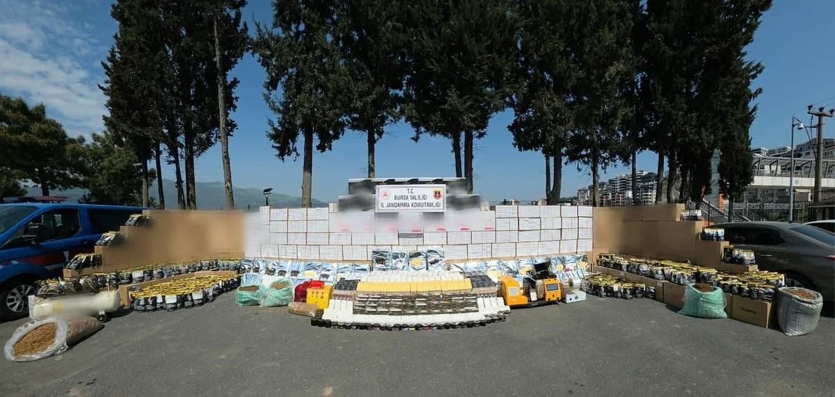 Bursa’da Nefes Kesen Operasyon: Milyonlarca Kaçak Makaron Ele Geçirildi!