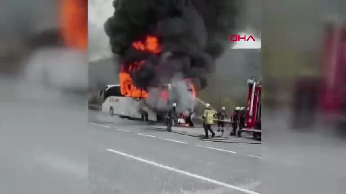 Yalova’da Yolcu Otobüsü Yangını: 11 Yolcu Kurtarıldı