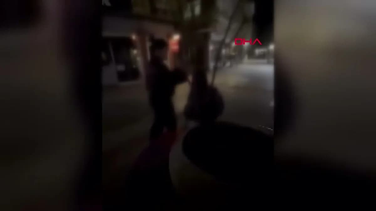Bursa’da Genç Kızların Saç Saça Kavgası Anbean Kaydedildi