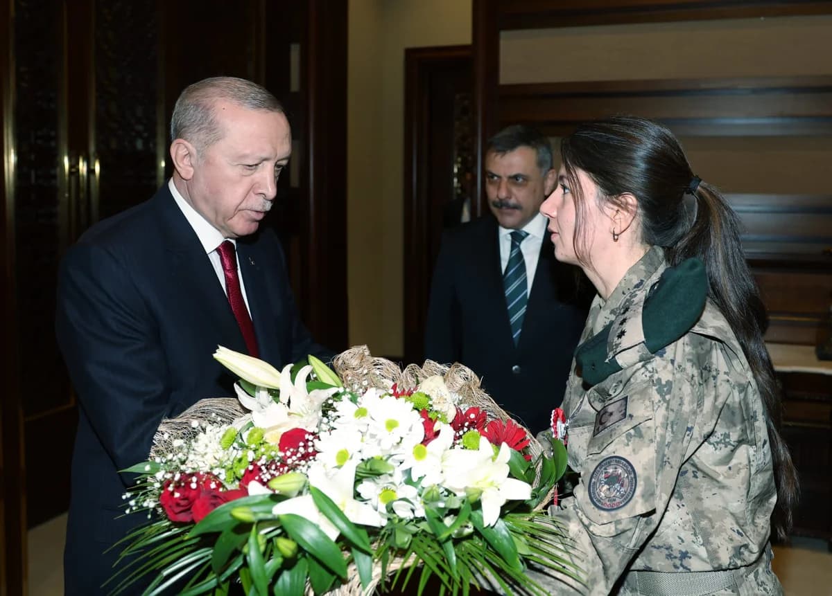 Cumhurbaşkanı Erdoğan, İçişleri Bakanı Çiftçi ile Polisin 181. Yıl Dönümünü Kutladı