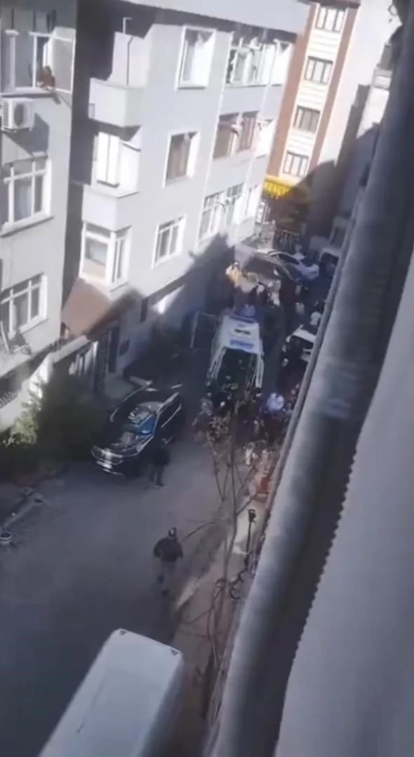 Kağıthane’de Talihsiz Olay: Berber Uyarı Ateşiyle Vuruldu, Polis Memuruna Ev Hapsi