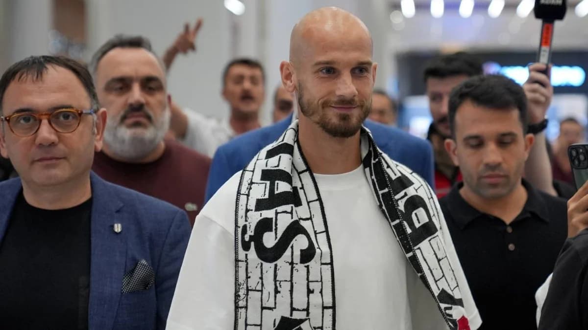 Vaclav Cerny Beşiktaş’ta: İstanbul’a Gelişiyle Sabırsız Bekleyiş Sona Erdi