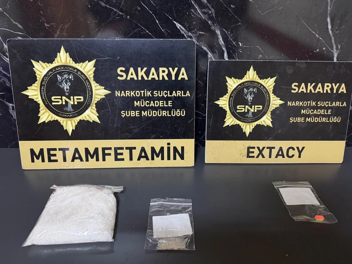 Sakarya’da Uyuşturucu Operasyonu: 3 Kişi Tutuklandı