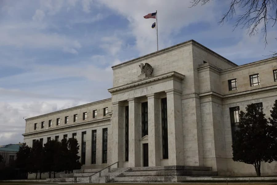 ABD Merkez Bankası’nda Yeni Dönem: Kevin Warsh Başkanlık Koltuğuna Oturuyor