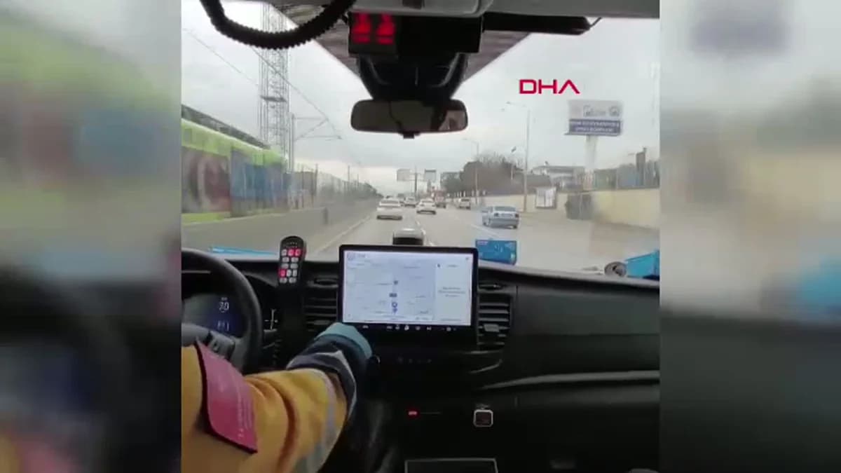 Bursa’da Sürücülerden Örnek Dayanışma: Ambulansa Hayat Koridoru