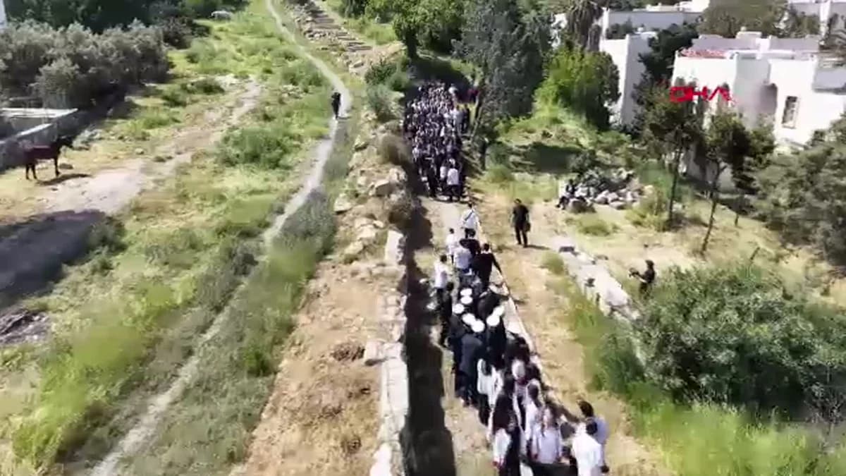 Bodrum’da Turizm Haftası Ruhu Canlandı: Tarih ve Kültür Yürüyüşüyle Kutlandı