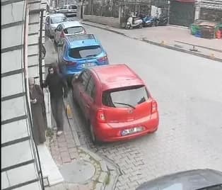 Fatih’te Kapkaç Skandalı: Kadının Telefonunu Çaldıktan Sonra Kaçtı