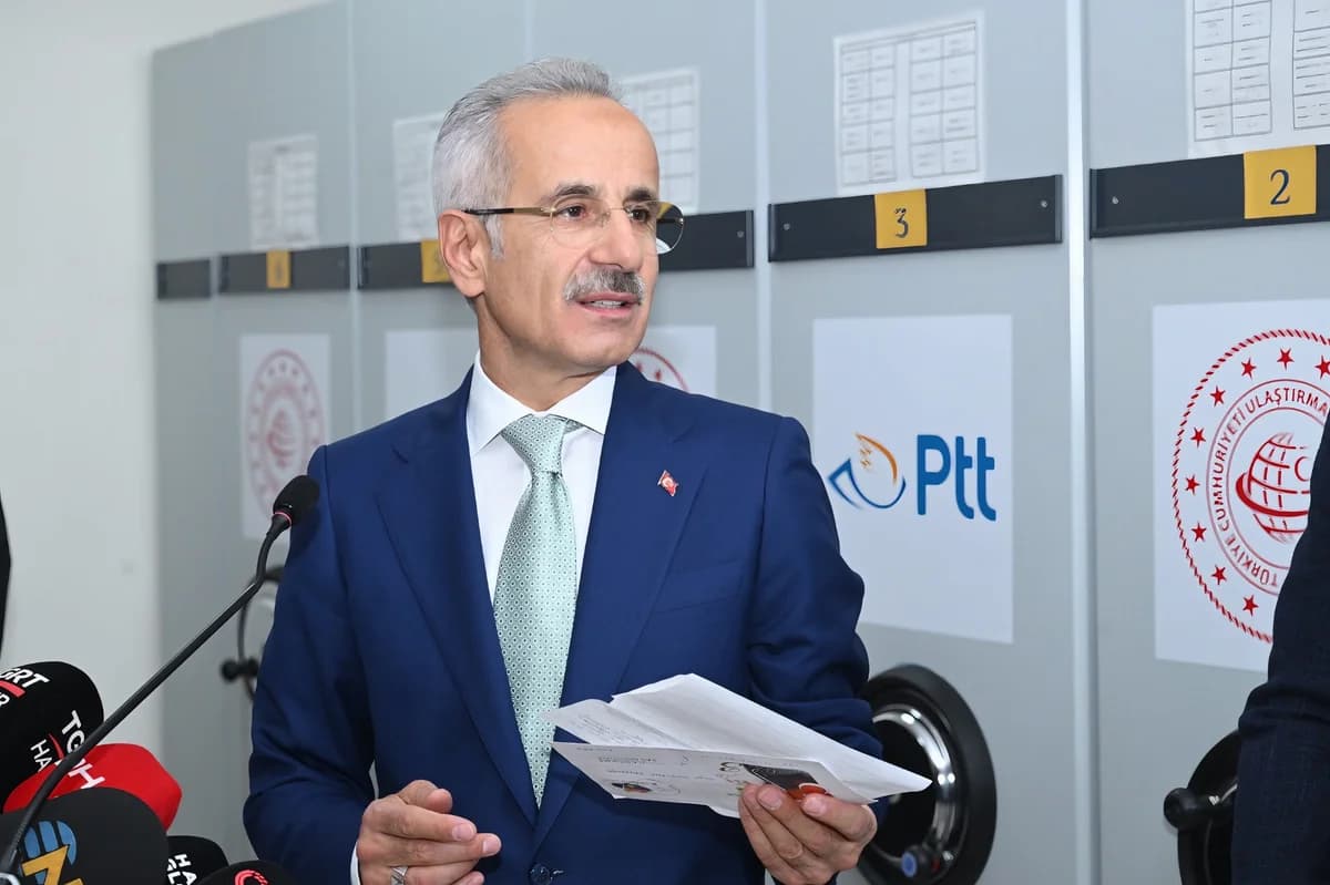 PTT’den Bayram Mesajı: Ücretsiz Tebrik Kartları Vatandaşların Hizmetinde