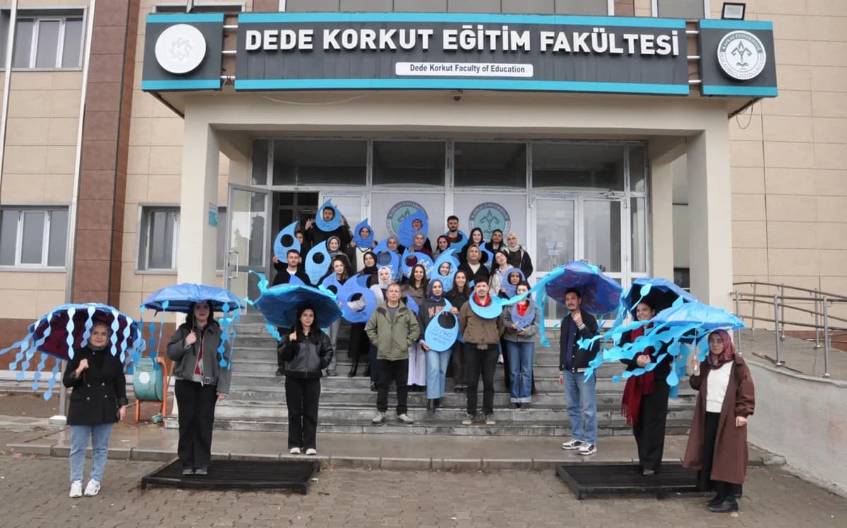 Öğrencilerden Farkındalık Projesi: 37 Öğrenci 5 Litre Su ile Bir Gün Geçirdi