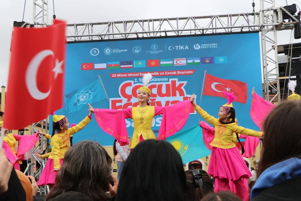 Samsun’da Türk Dünyası Çocukları Buluştu: Barış ve Kardeşlik Mesajları Yankılandı